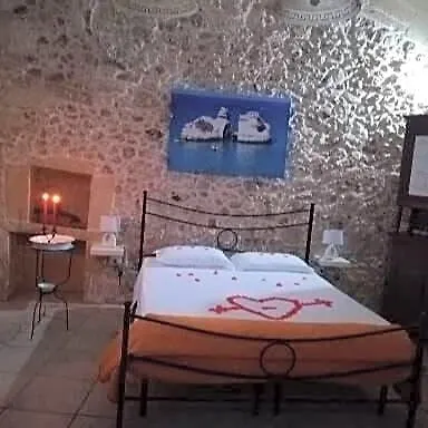 Antica Dimora Del Salento Alojamento de Acomodação e Pequeno-almoço